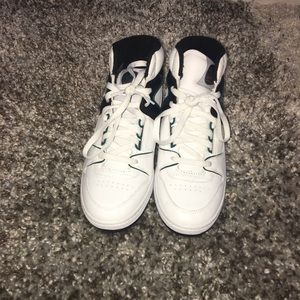 L.A. Gear Tennis shoes retro